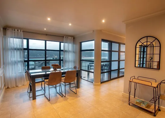 Penthouse Pleasure At Point Harbour