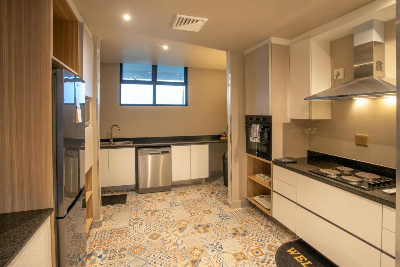Penthouse Pleasure At Point Harbour Apartment Durban