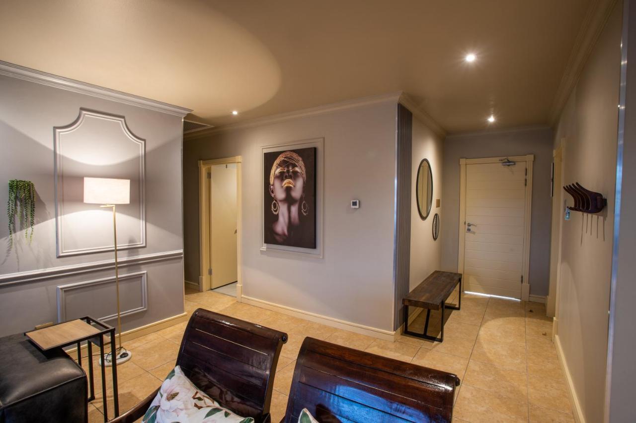 Apartment Penthouse Pleasure At Point Harbour Durban