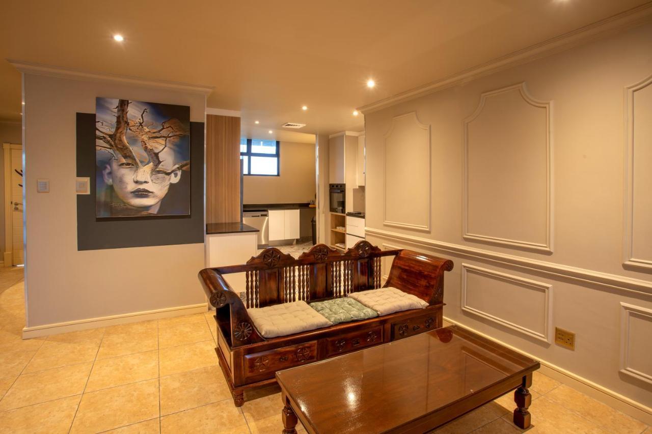 Penthouse Pleasure At Point Harbour Apartment Durban
